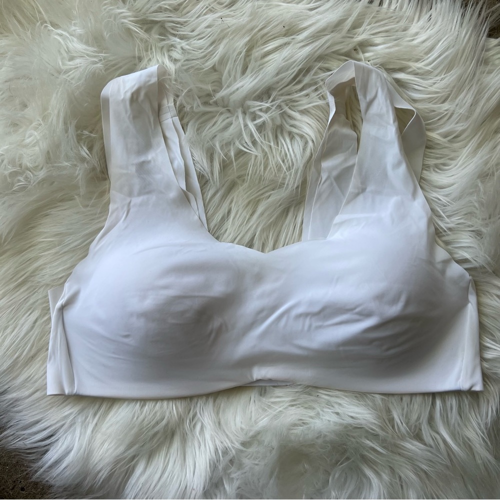 Hanes White No Show Seamless Padded Bra